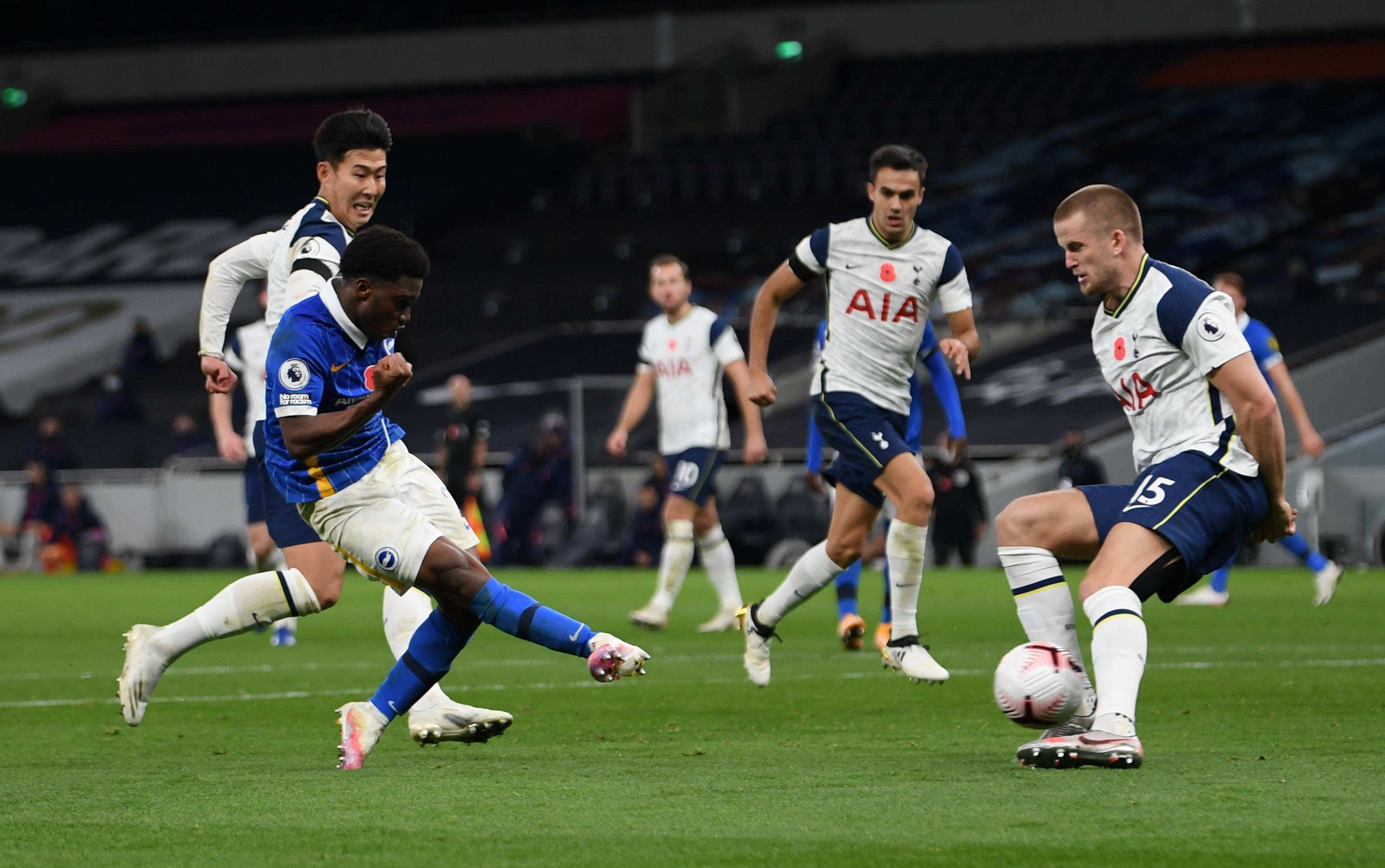 被孔帕尼细心呵护，却公开“打脸”拜仁，17岁天才小将怎么想的