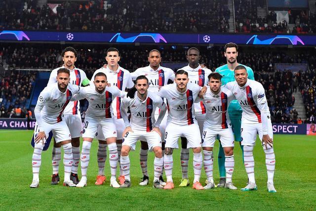 官方：因球场积雪结冰严重，圣保利vs莱比锡