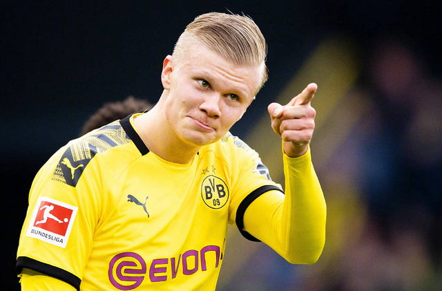 UZI夸赞最强女AD，小Z大魔王不比男玩家差