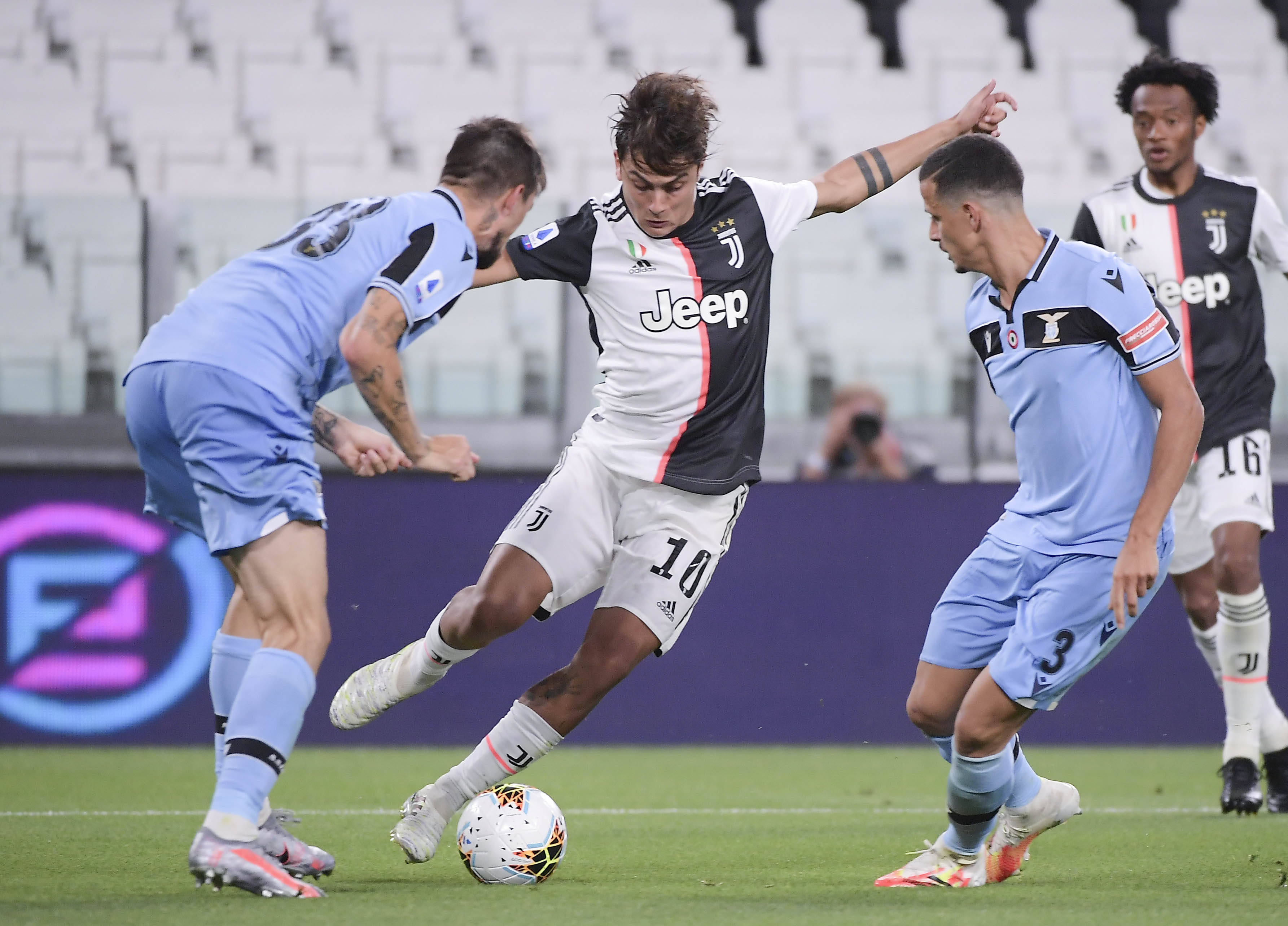 全球竞争力报告：移动游戏增长加速，中国份额扩大至37.5%